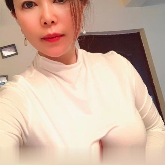 四川-成都大奶少妇服务拉满-2.jpg