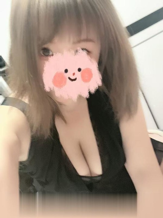 上海闵行大胸妹子-1.jpg