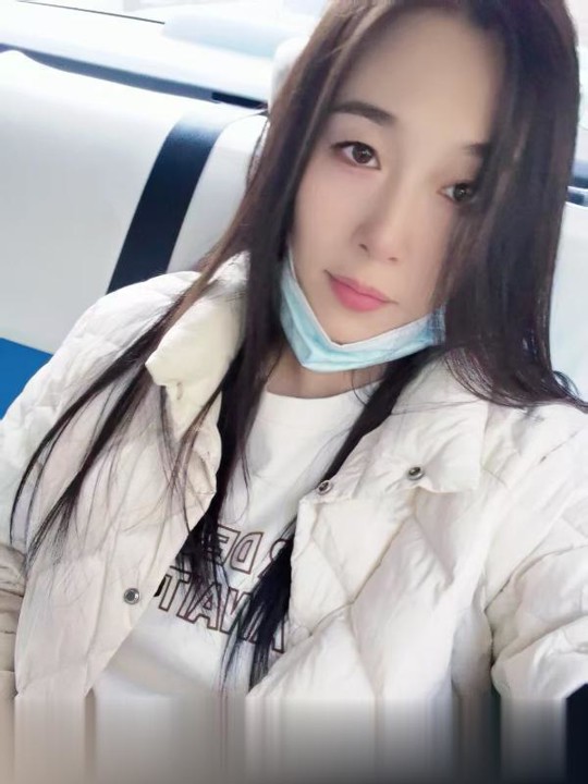 辽宁-沈阳会特殊技能的美妞儿-2.jpg
