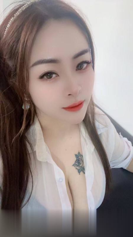 四川-成都武侯丰满大奶少妇-1.jpg