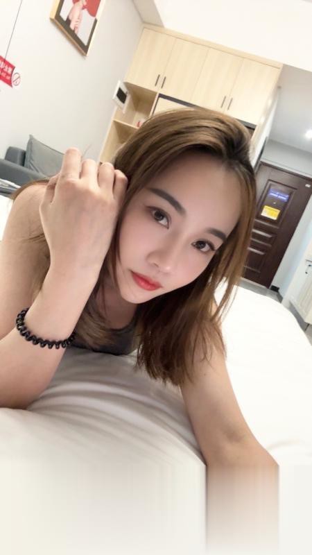 湖南-长沙长腿服务型风骚少妇-2.jpg