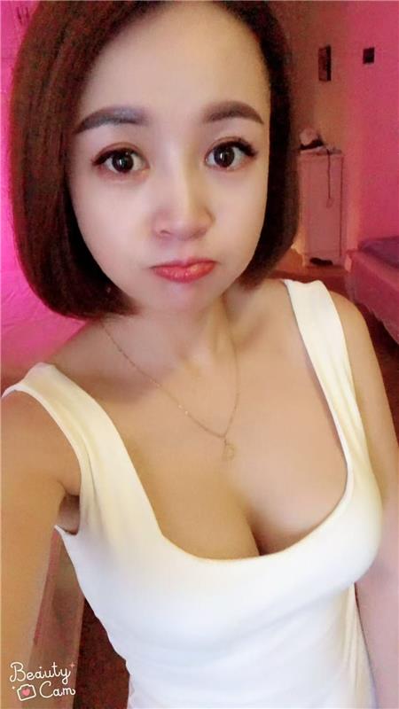 重庆渝北服务系温柔妹子小玥-1.jpg