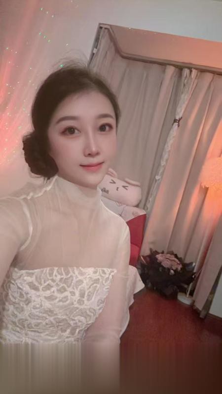 湖北-武汉光谷修车小仙女.-1.jpg