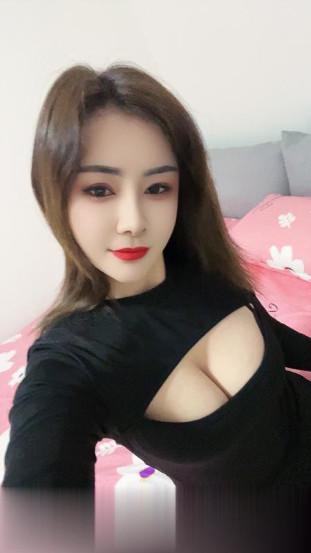 广东-广州大胸服务好骚妇-1.jpg