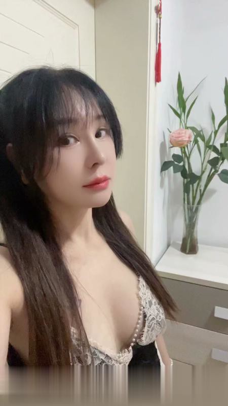 上海-徐汇性感服务控陆露小姐-2.jpg
