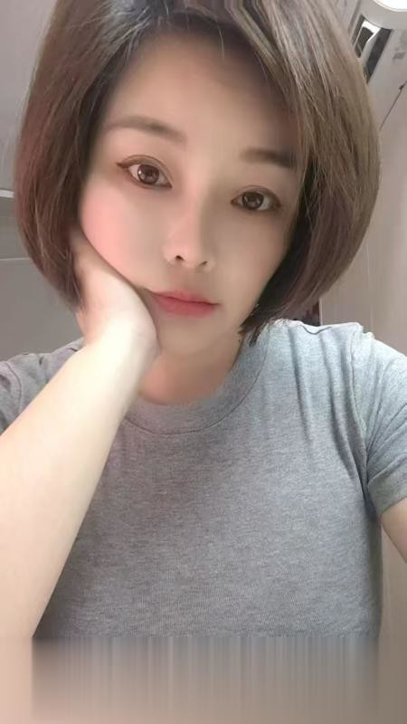 广东-深圳龙华气质少妇-1.jpg