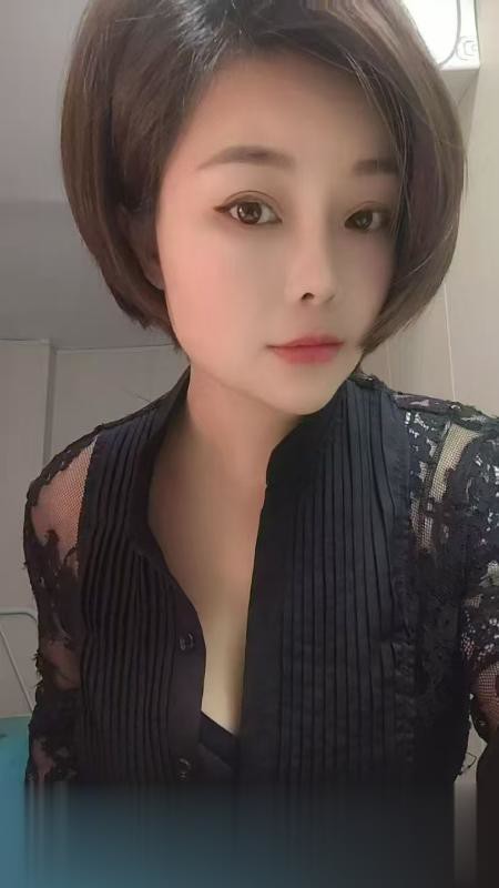 广东-深圳龙华气质少妇-2.jpg